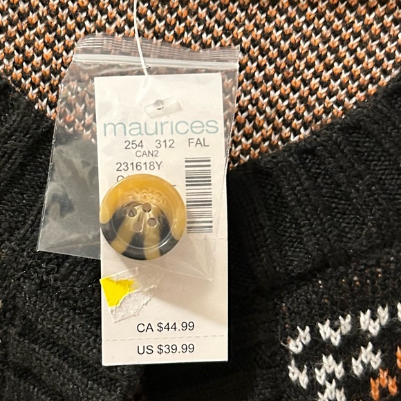 Maurice’s Large Women’s Black Ghost Pattern Cardigan Halloween Sweater NWT - Picture 2 of 5